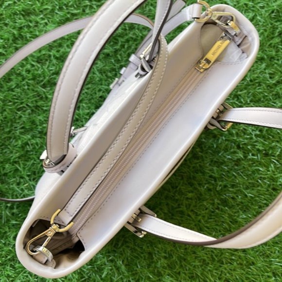 Michael Kors XSmall Carryall Convertible Top Zip Tote Lavender Mist - Picture 6 of 16